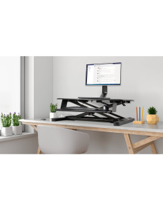 Kensington Brazo SmartFit de ahorro de espacio para un monitor 2