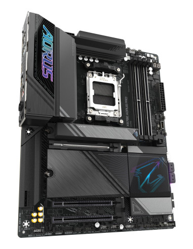 GIGABYTE X870E AORUS PRO Placa Base - Compatible con CPUs AMD Ryzen 9000, 16+2+2 fases VRM digitales, hasta 8000MHz DDR5 (OC),