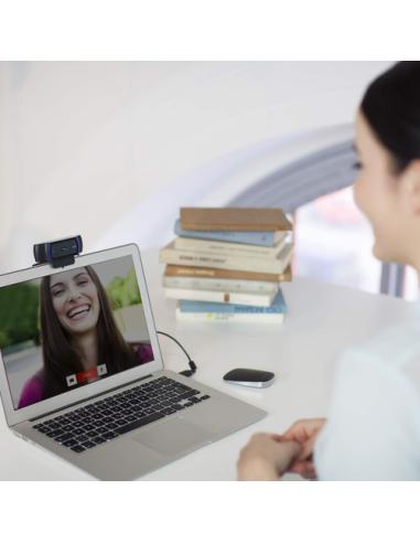 Logitech 960-001055 cámara web 3 MP 1920 x 1080 Pixeles USB Negro