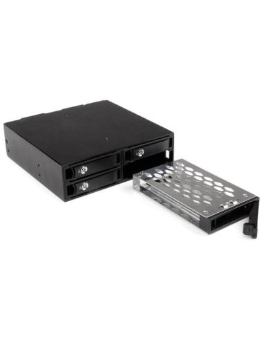 StarTech.com Backplane Rack Móvil 5,25 Pulgadas a 4 Unidades 2,5 SATA/SAS