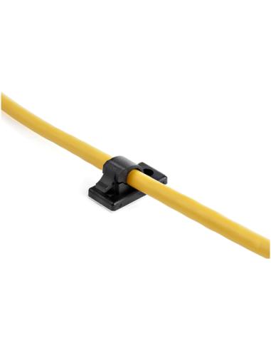 StarTech.com 100 Clips de Gestión de Cableado Adhesivos - Negro - Organizador de Cableado para Escritorios/Oficinas - Mordaza de