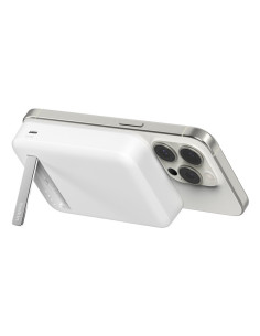Belkin BoostCharge Pro Cargador inalámbrico Blanco 2