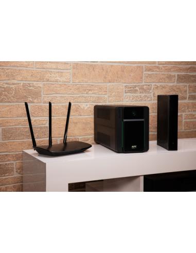 APC Easy UPS sistema de alimentación ininterrumpida (UPS) Línea interactiva 1,6 kVA 900 W