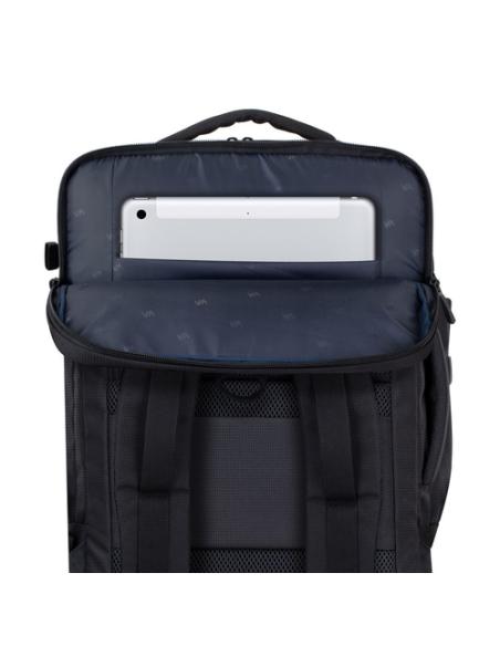 Rivacase 8461 43,9 cm (17.3") Mochila Negro