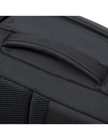 Rivacase 8461 43,9 cm (17.3") Mochila Negro