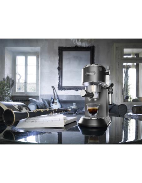 De’Longhi Dedica Style EC 685.BK Semi-automática Máquina espresso 1,1 L