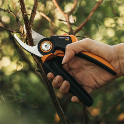 Fiskars 1057173 M P921, Evitar, Negro, Naranja, Acero inoxidable, Acero inoxidable, 2,4 cm, 1 pieza(s) 2