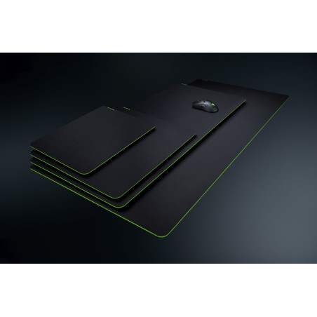 Razer RZ02-03330200-R3M1 Gigantus V2 - Medium, Negro, Verde, Monocromo, Caucho, Base antiderrapante, Alfombrilla de ratón para