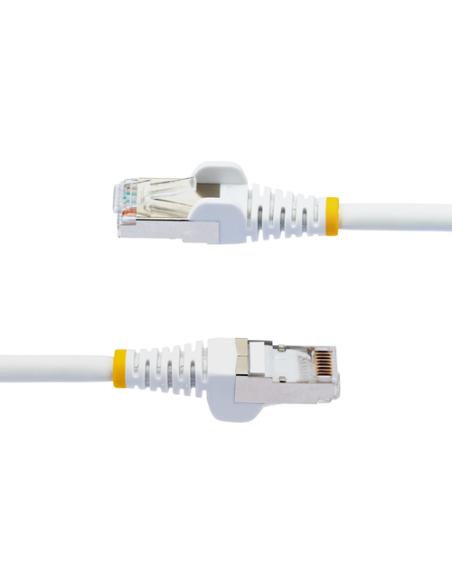 StarTech.com Cable de 2m de Red Ethernet CAT6a - Blanco - Low Smoke Zero Halogen (LSZH) - 10GbE - 500MHz - PoE++ de 100W - Snagl