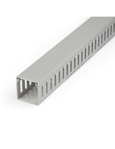 StarTech.com Canaleta para Cableado con Ranura Abierta y Tapa, 50 mm An x 50 mm Al - 2 m Lar - Ranuras de 8 mm, Cubierta de PVC 