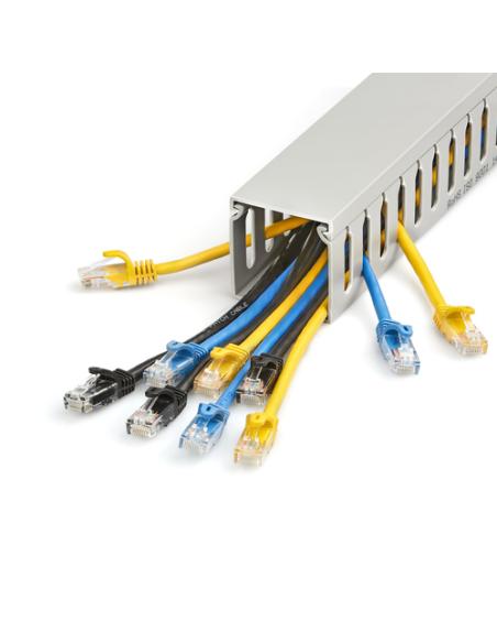StarTech.com Canaleta para Cableado con Ranura Abierta y Tapa, 50 mm An x 50 mm Al - 2 m Lar - Ranuras de 8 mm, Cubierta de PVC 